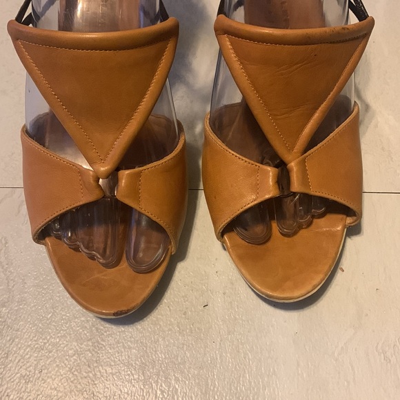 Robert Clergerie Women's Taupe Leather Slip On Heeled Sandals Size 6.5 - Picture 10 of 15